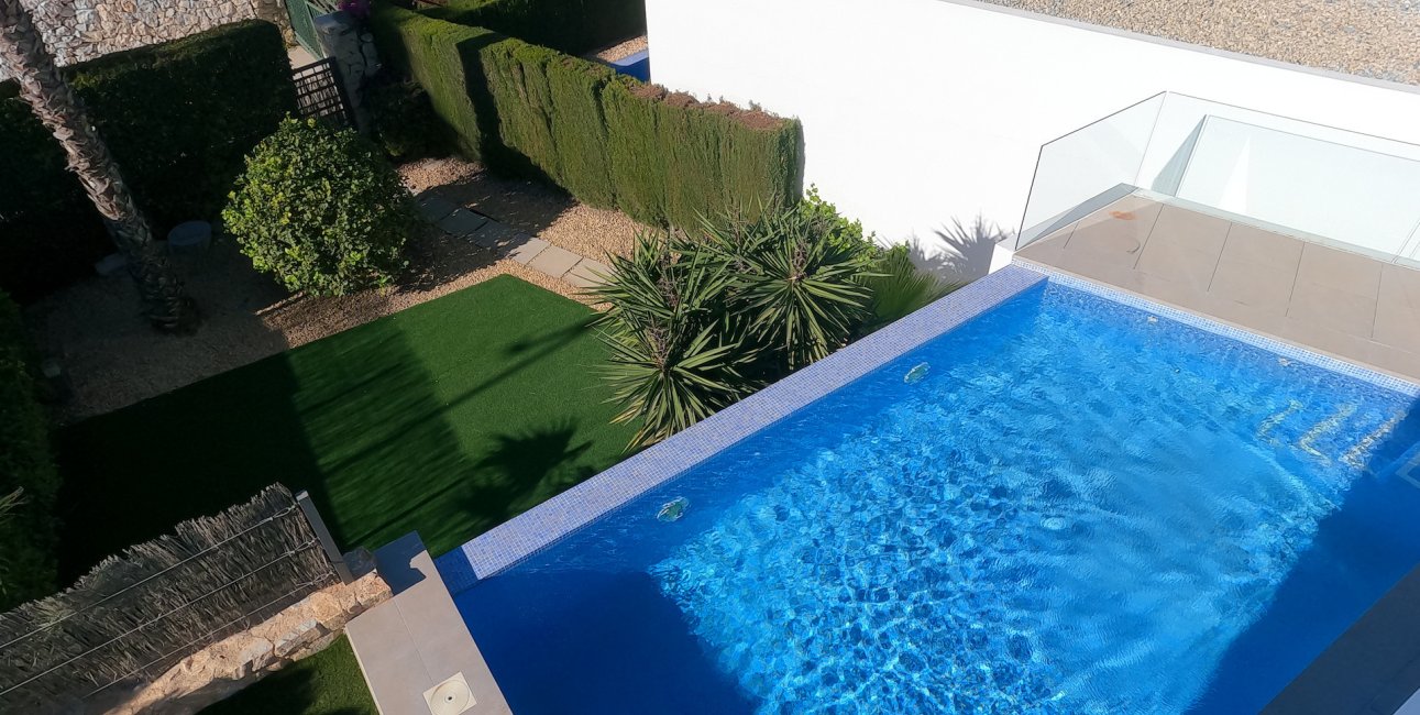 Resale - Villa -
Algorfa - La Finca Golf Resort