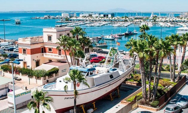 Obra nueva - Apartamento / piso -
Santa Pola - Playa Tamarit