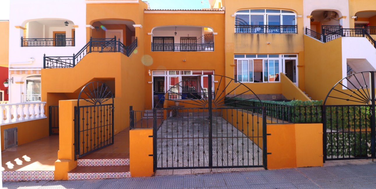 Resale - Apartment / flat -
Los Montesinos - La Herrada