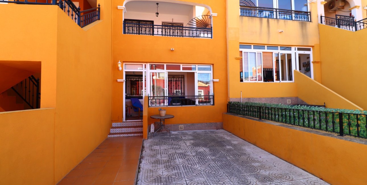 Resale - Apartment / flat -
Los Montesinos - La Herrada