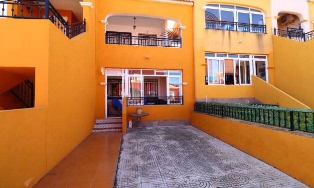 Resale - Apartment / flat -
Los Montesinos - La Herrada