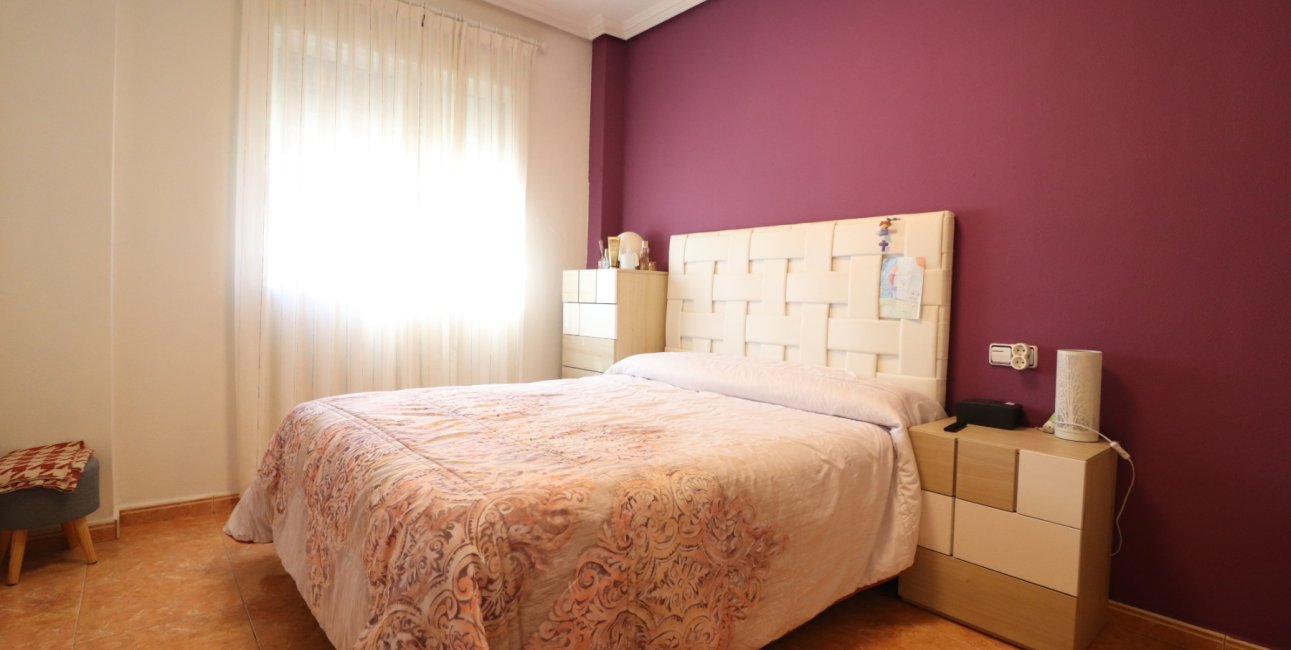 Resale - Villa -
Almoradi - El Saladar