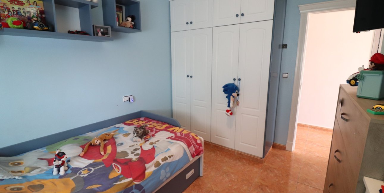 Resale - Villa -
Almoradi - El Saladar