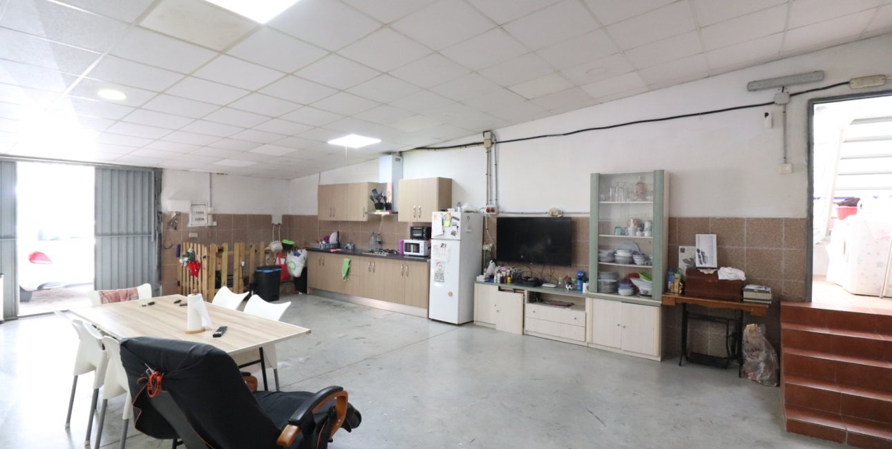 Resale - Villa -
Almoradi - El Saladar