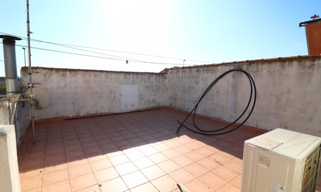 Resale - Villa -
Almoradi - El Saladar