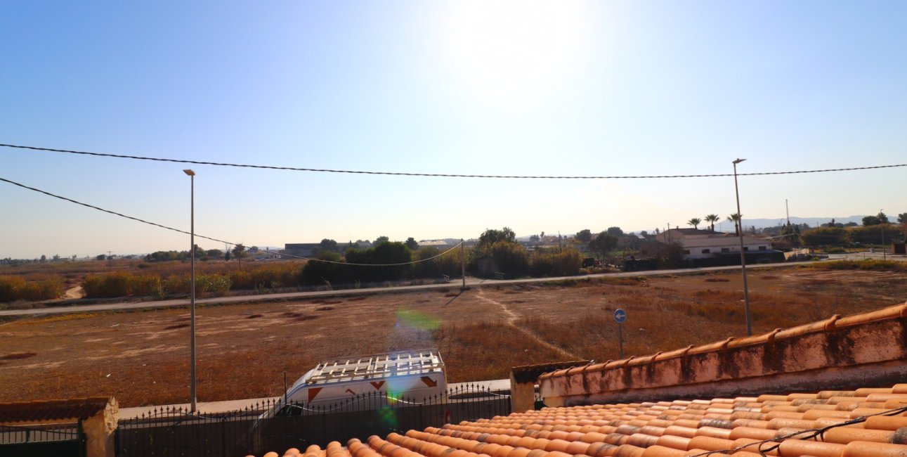 Resale - Villa -
Almoradi - El Saladar