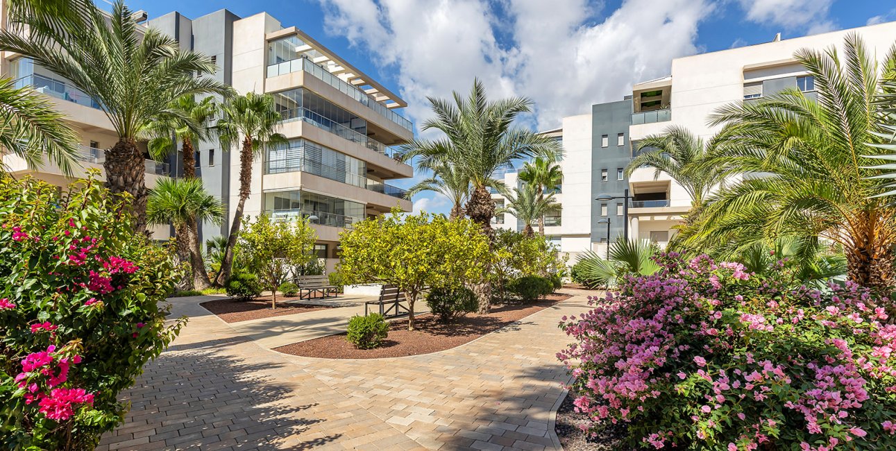 Resale - Apartment / flat -
Orihuela Costa - Villamartín