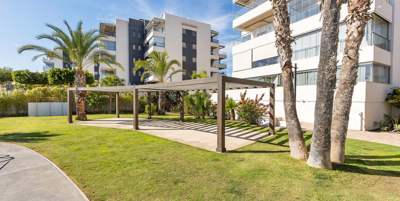Resale - Apartment / flat -
Orihuela Costa - Villamartín