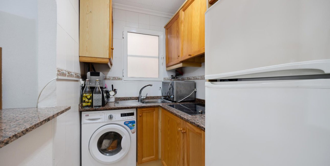 Resale - Apartment / flat -
Torrevieja - Playa del Cura