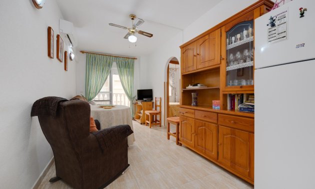 Resale - Apartment / flat -
Torrevieja - Playa del Cura