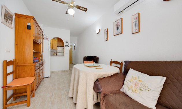 Resale - Apartment / flat -
Torrevieja - Playa del Cura