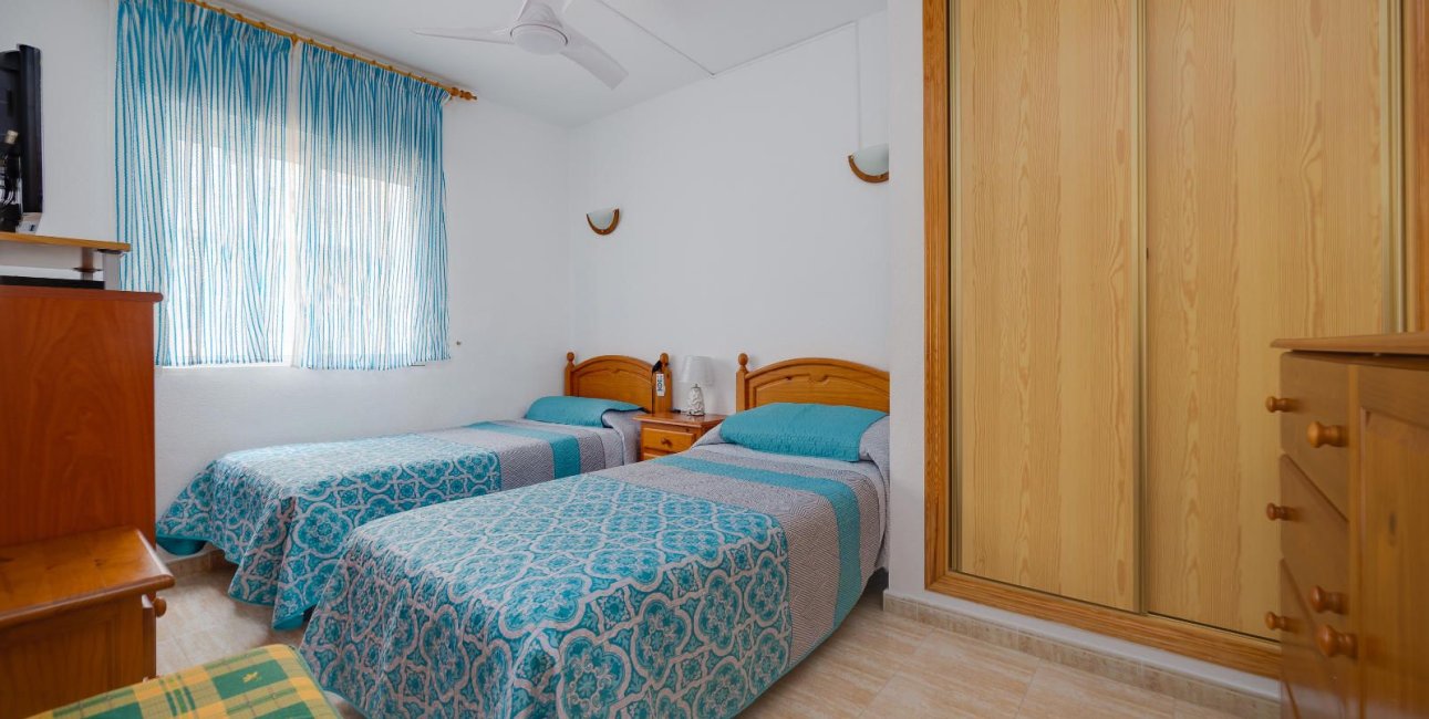 Resale - Apartment / flat -
Torrevieja - Playa del Cura