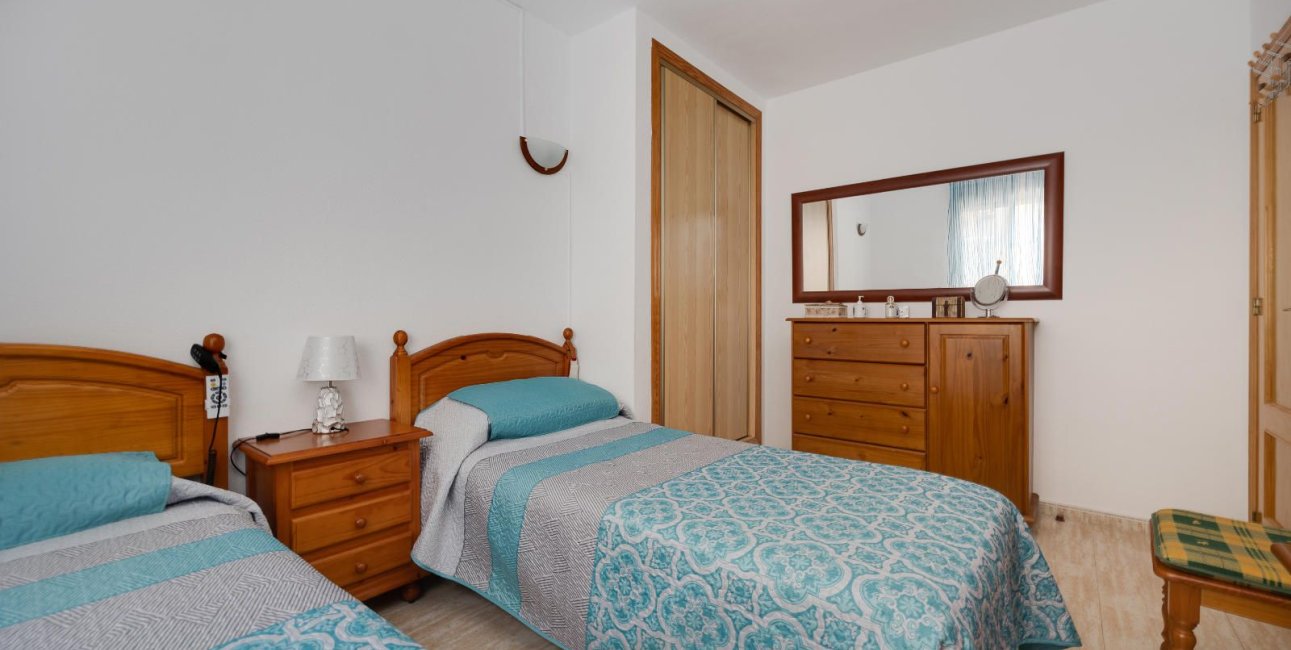 Resale - Apartment / flat -
Torrevieja - Playa del Cura