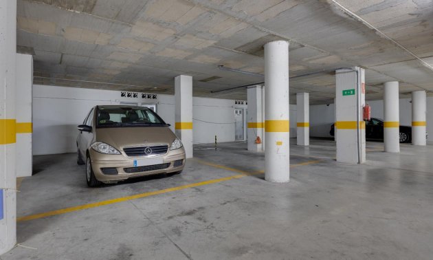 Resale - Apartment / flat -
Torrevieja - Playa del Cura