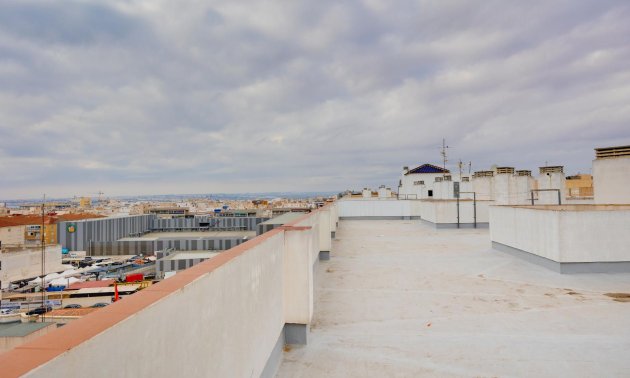 Resale - Apartment / flat -
Torrevieja - Playa del Cura