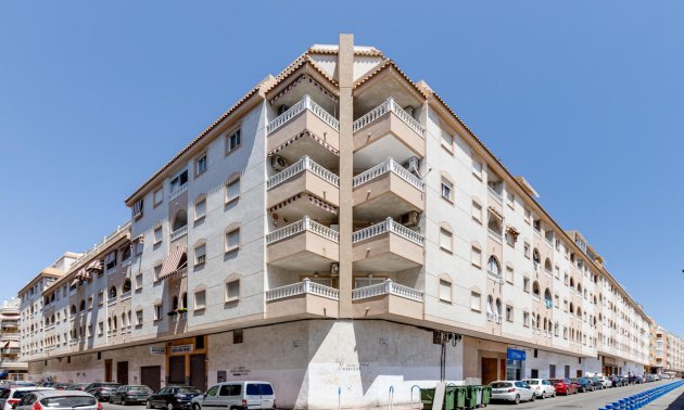 Resale - Apartment / flat -
Torrevieja - Playa del Cura
