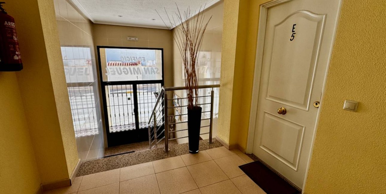 Resale - Apartment / flat -
Formentera del Segura - Formentera - Village