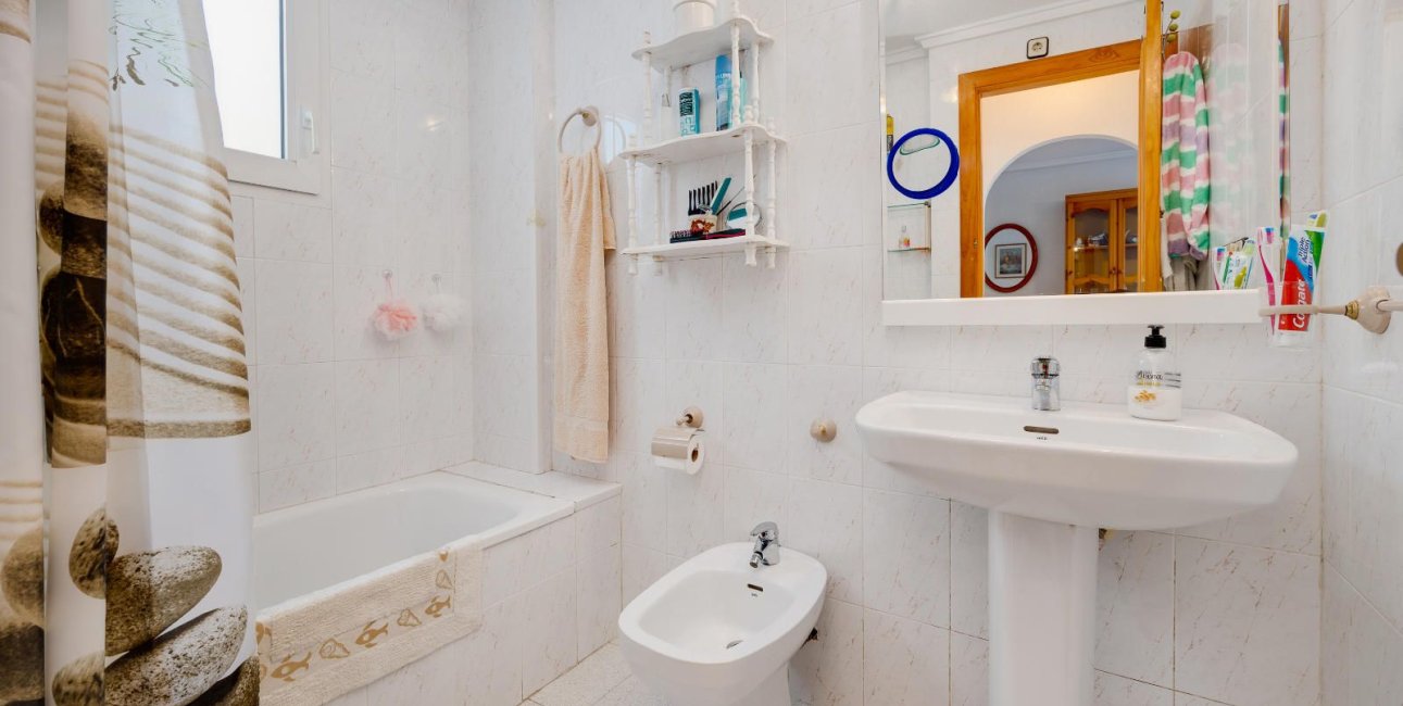 Rynek wtórny - Mieszkanie  -
Torrevieja - Acequion