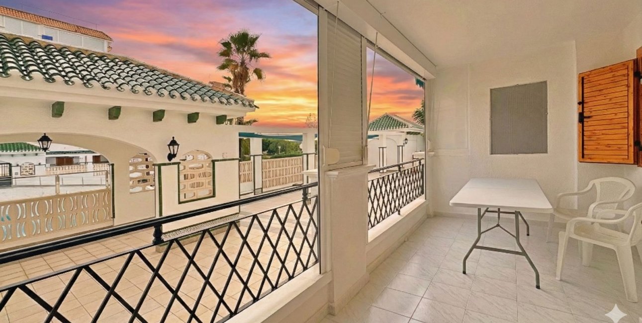 Resale - Apartment / flat -
Torrevieja - La Mata