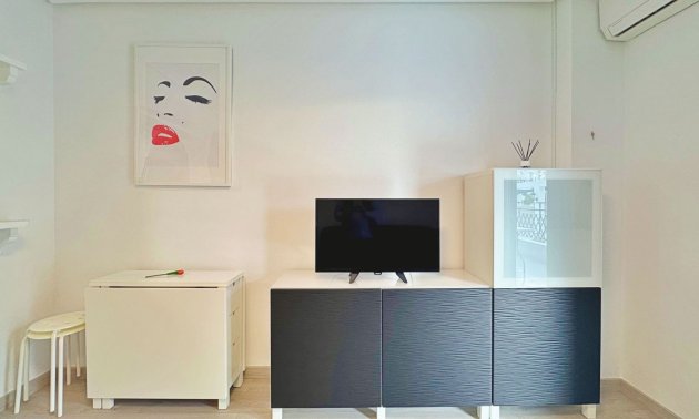 Resale - Apartment / flat -
Torrevieja - La Mata