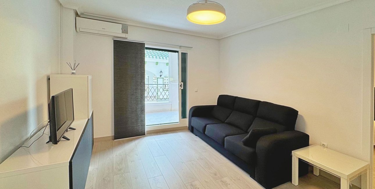 Resale - Apartment / flat -
Torrevieja - La Mata