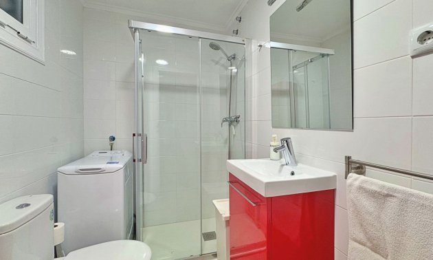 Resale - Apartment / flat -
Torrevieja - La Mata