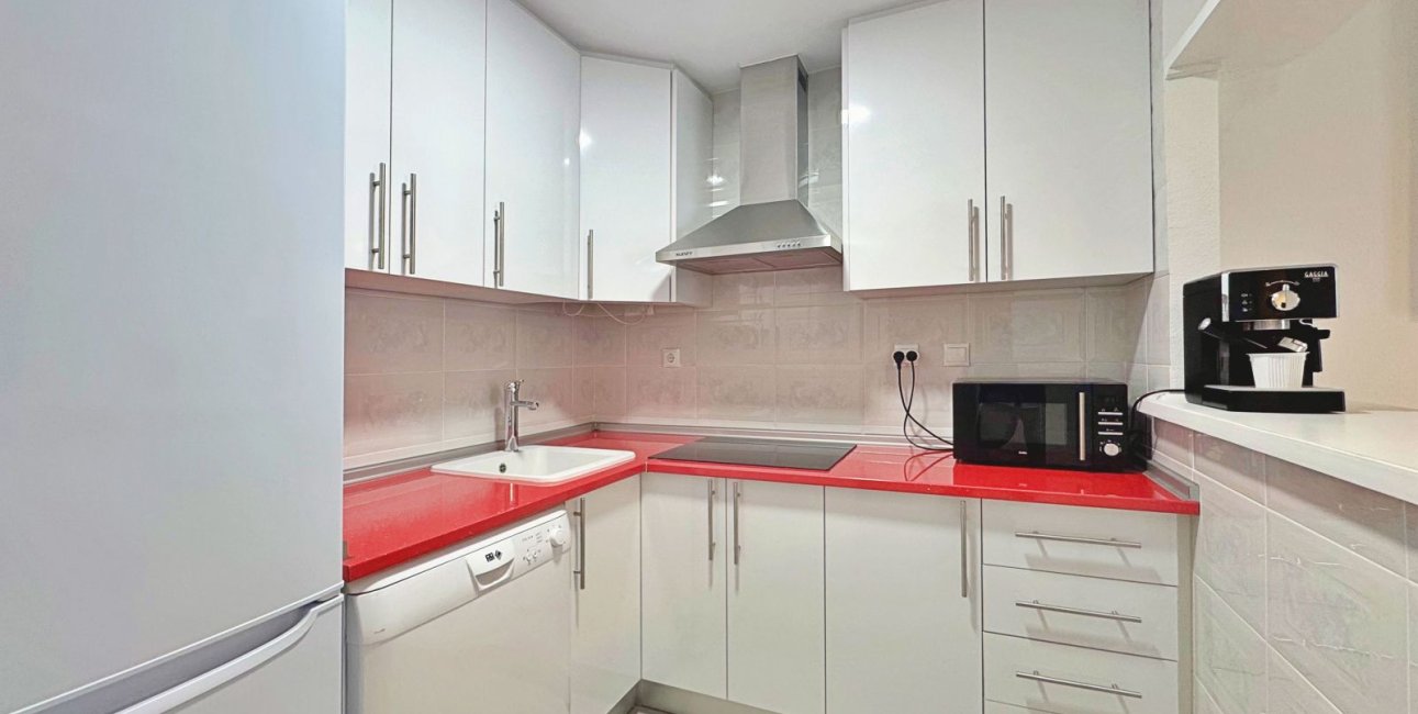 Resale - Apartment / flat -
Torrevieja - La Mata