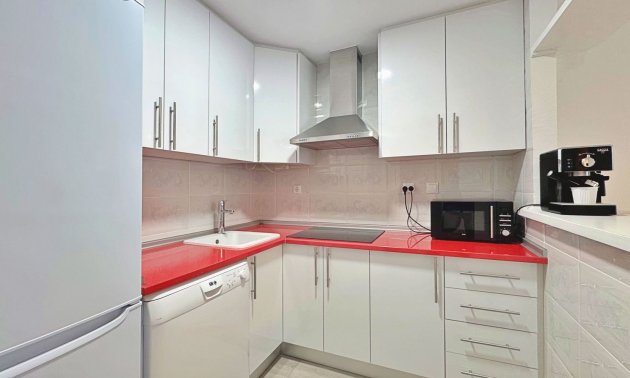 Resale - Apartment / flat -
Torrevieja - La Mata