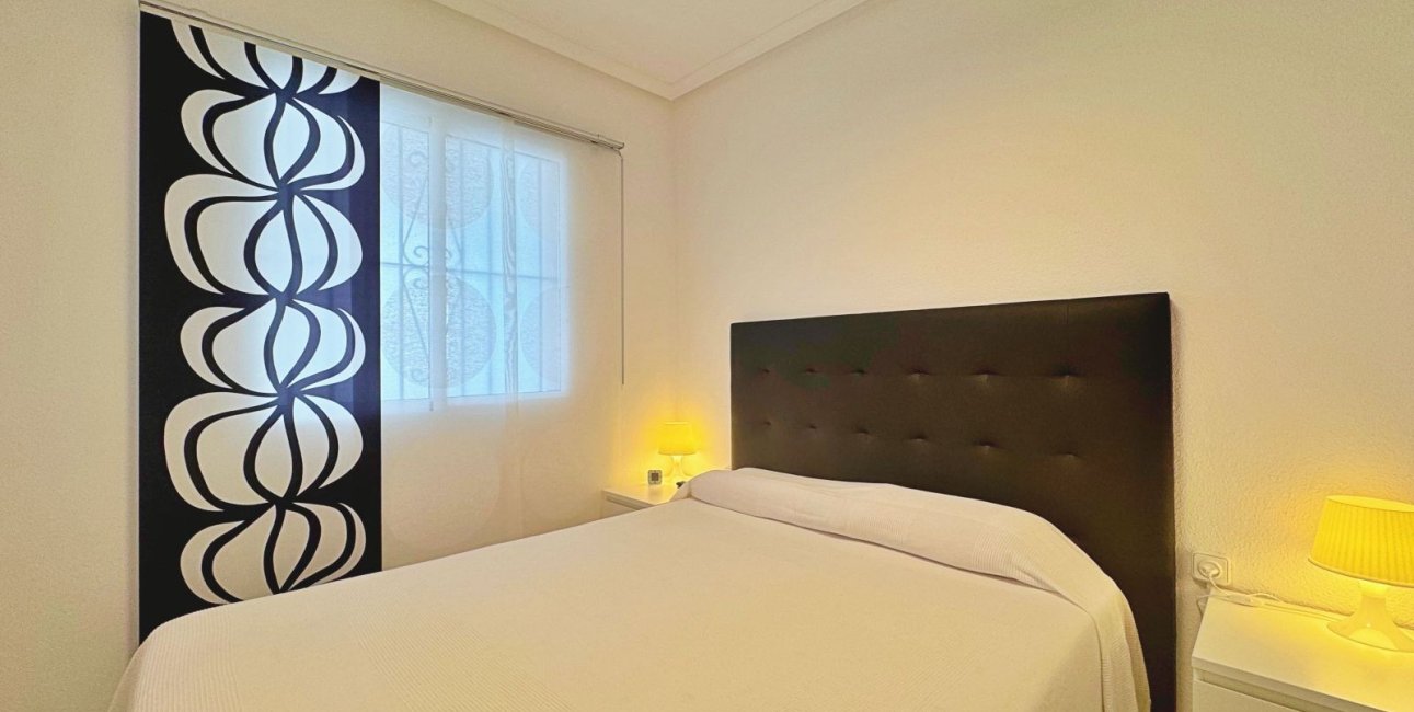 Resale - Apartment / flat -
Torrevieja - La Mata