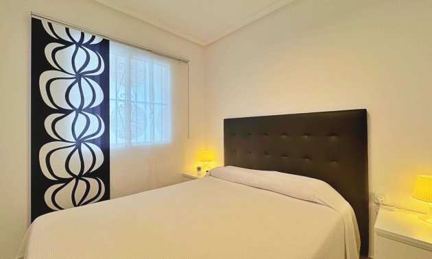 Resale - Apartment / flat -
Torrevieja - La Mata