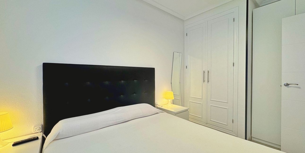 Resale - Apartment / flat -
Torrevieja - La Mata