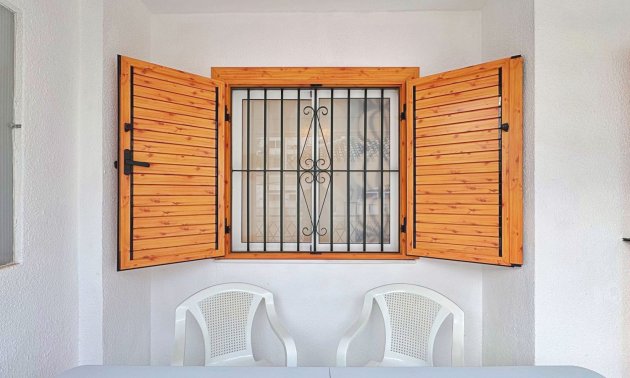 Resale - Apartment / flat -
Torrevieja - La Mata