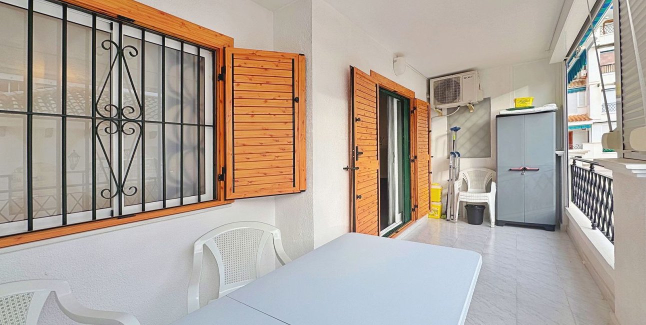 Resale - Apartment / flat -
Torrevieja - La Mata