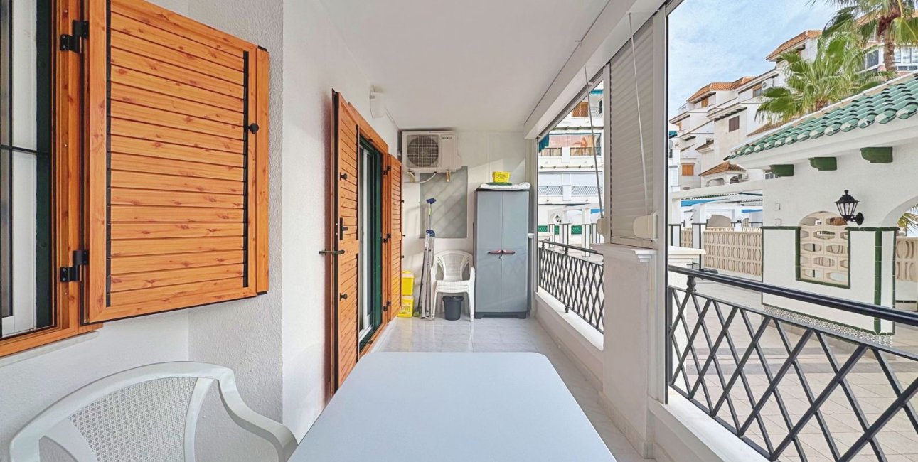 Resale - Apartment / flat -
Torrevieja - La Mata