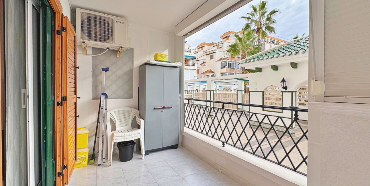 Resale - Apartment / flat -
Torrevieja - La Mata