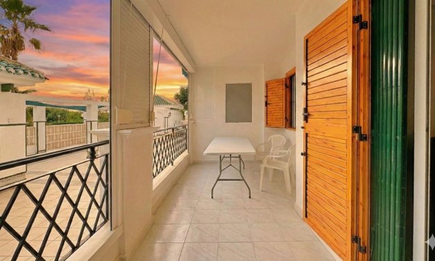 Resale - Apartment / flat -
Torrevieja - La Mata