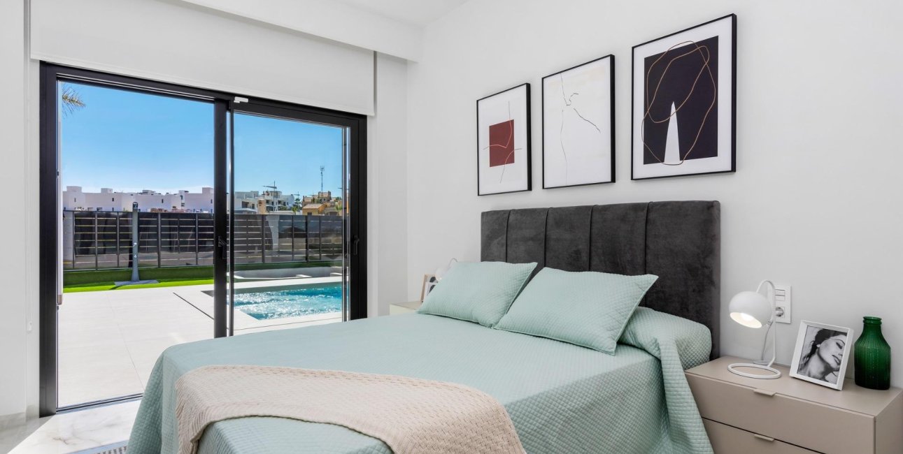 Rynek pierwotny - Willa -
Algorfa - La Finca Golf