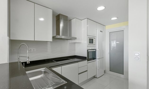 Rynek wtórny - Penthouse -
Torrevieja - Punta prima