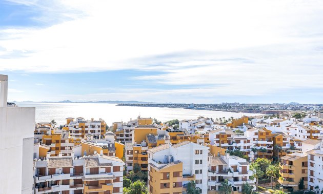 Rynek wtórny - Penthouse -
Torrevieja - Punta prima