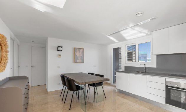 Rynek wtórny - Penthouse -
Torrevieja - Punta prima