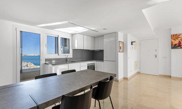 Rynek wtórny - Penthouse -
Torrevieja - Punta prima