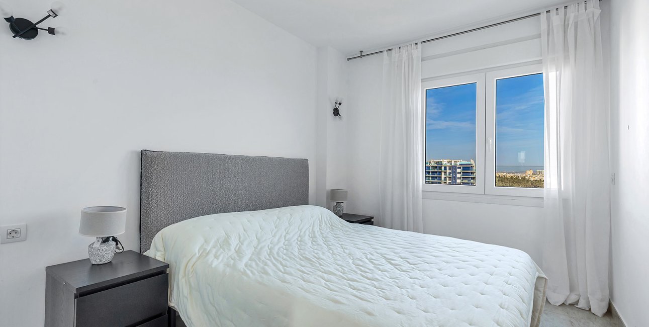 Rynek wtórny - Penthouse -
Torrevieja - Punta prima