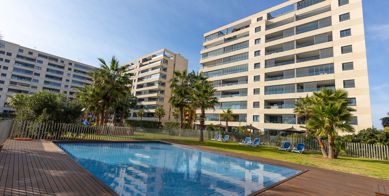 Rynek wtórny - Penthouse -
Torrevieja - Punta prima