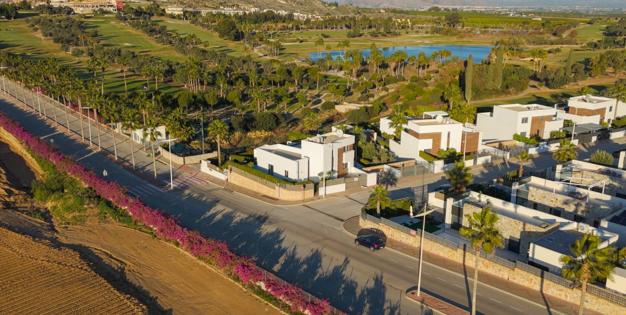 Resale - Villa -
Algorfa - La Finca Golf Resort