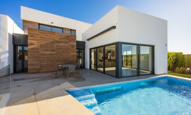 Resale - Villa -
Algorfa - La Finca Golf Resort