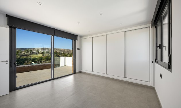 Resale - Villa -
Algorfa - La Finca Golf Resort