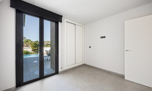 Resale - Villa -
Algorfa - La Finca Golf Resort