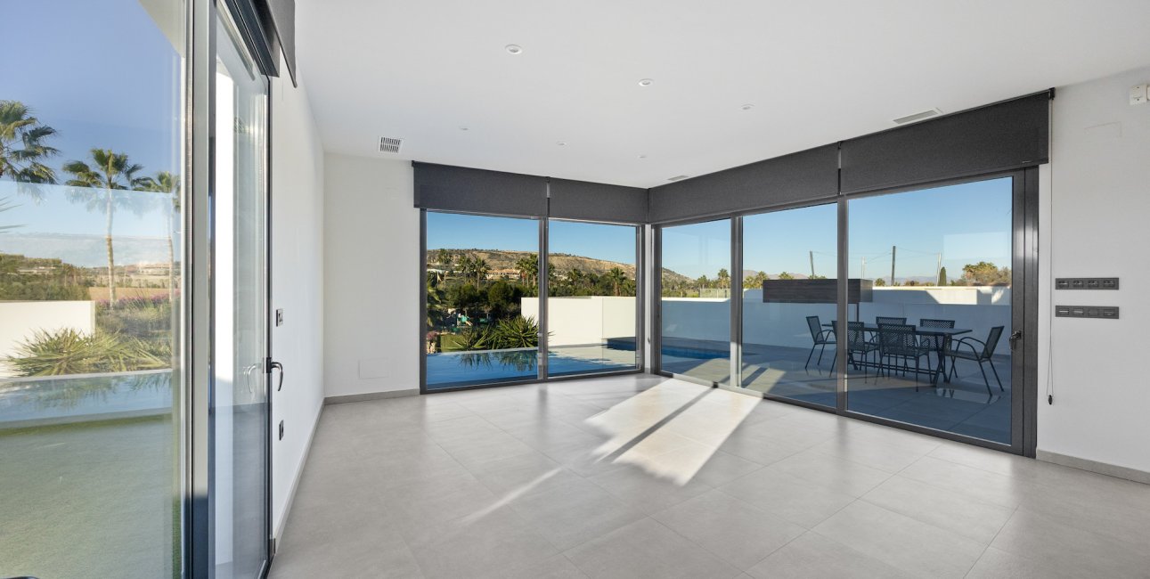 Resale - Villa -
Algorfa - La Finca Golf Resort