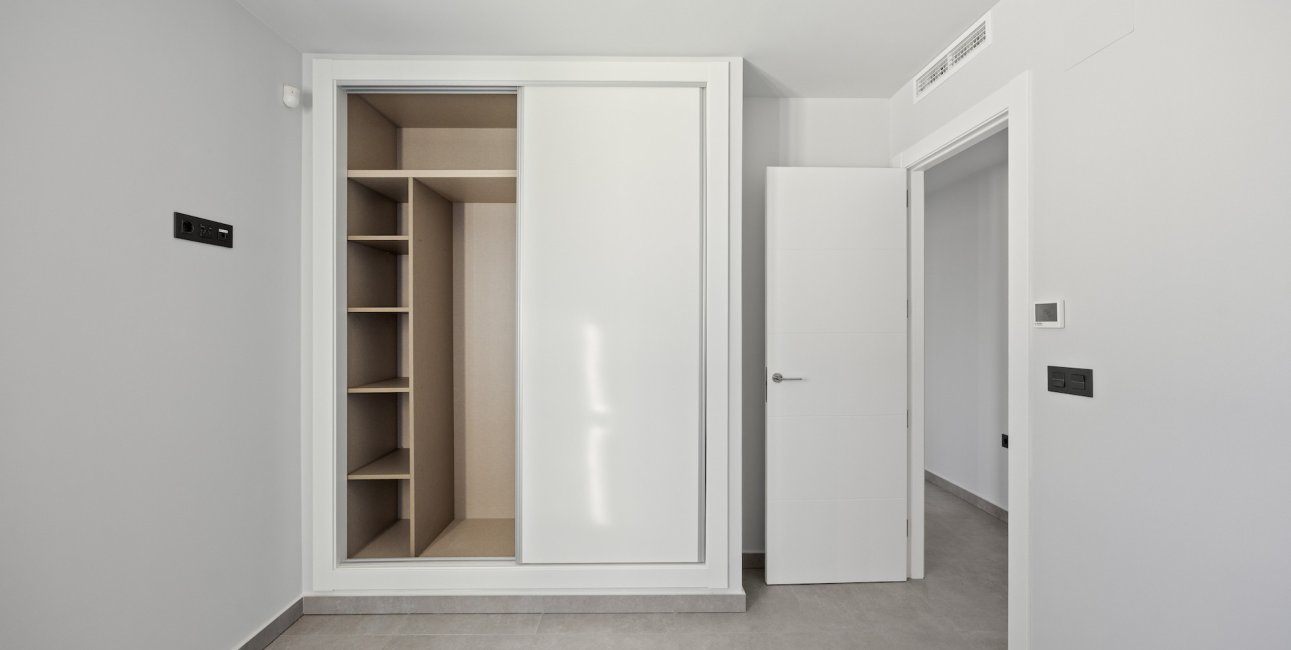 Resale - Villa -
Algorfa - La Finca Golf Resort