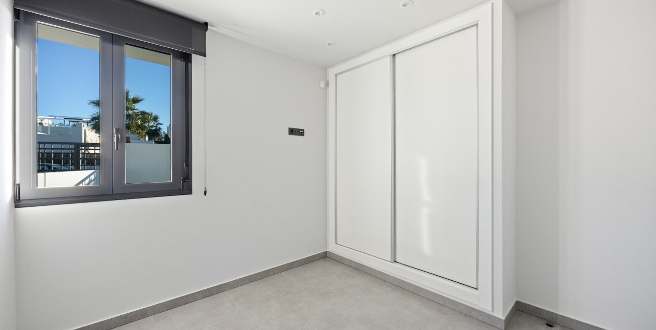 Resale - Villa -
Algorfa - La Finca Golf Resort